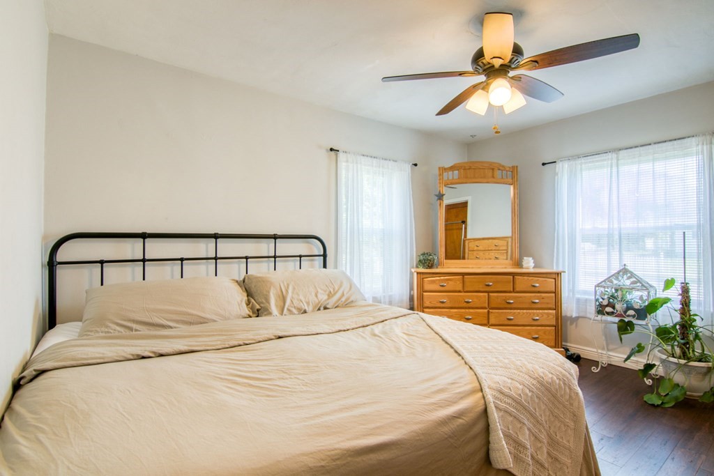 348 New Ludlow Road Chicopee, MA 01020 - Photo 12 of 25 Gallery Image 12