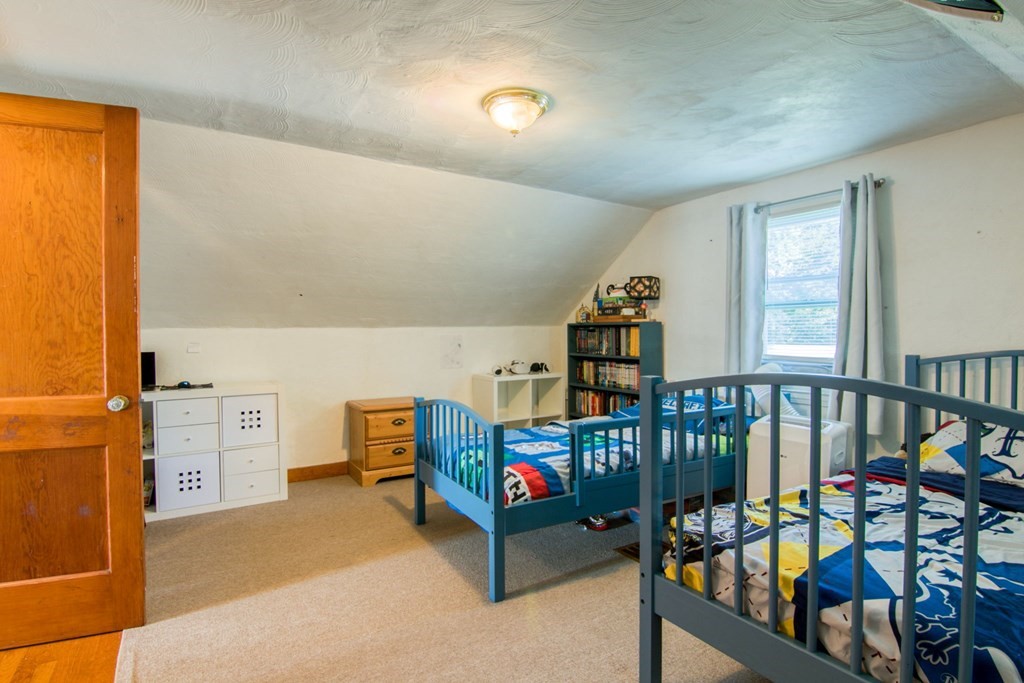 348 New Ludlow Road Chicopee, MA 01020 - Photo 14 of 25 Gallery Image 14