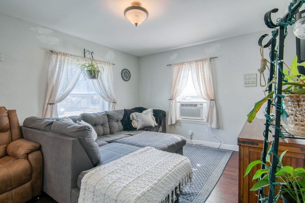348 New Ludlow Road Chicopee, MA 01020 - Photo 8 of 25 Gallery Image 8