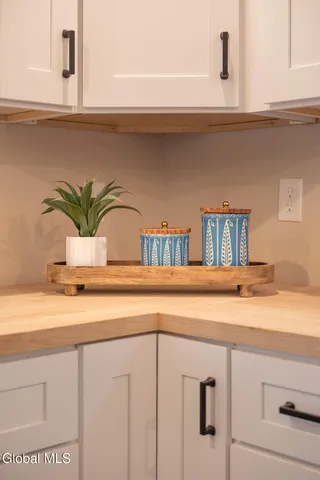 $479,000 | 131 Powder Horn Way, Argyle, NY 12809