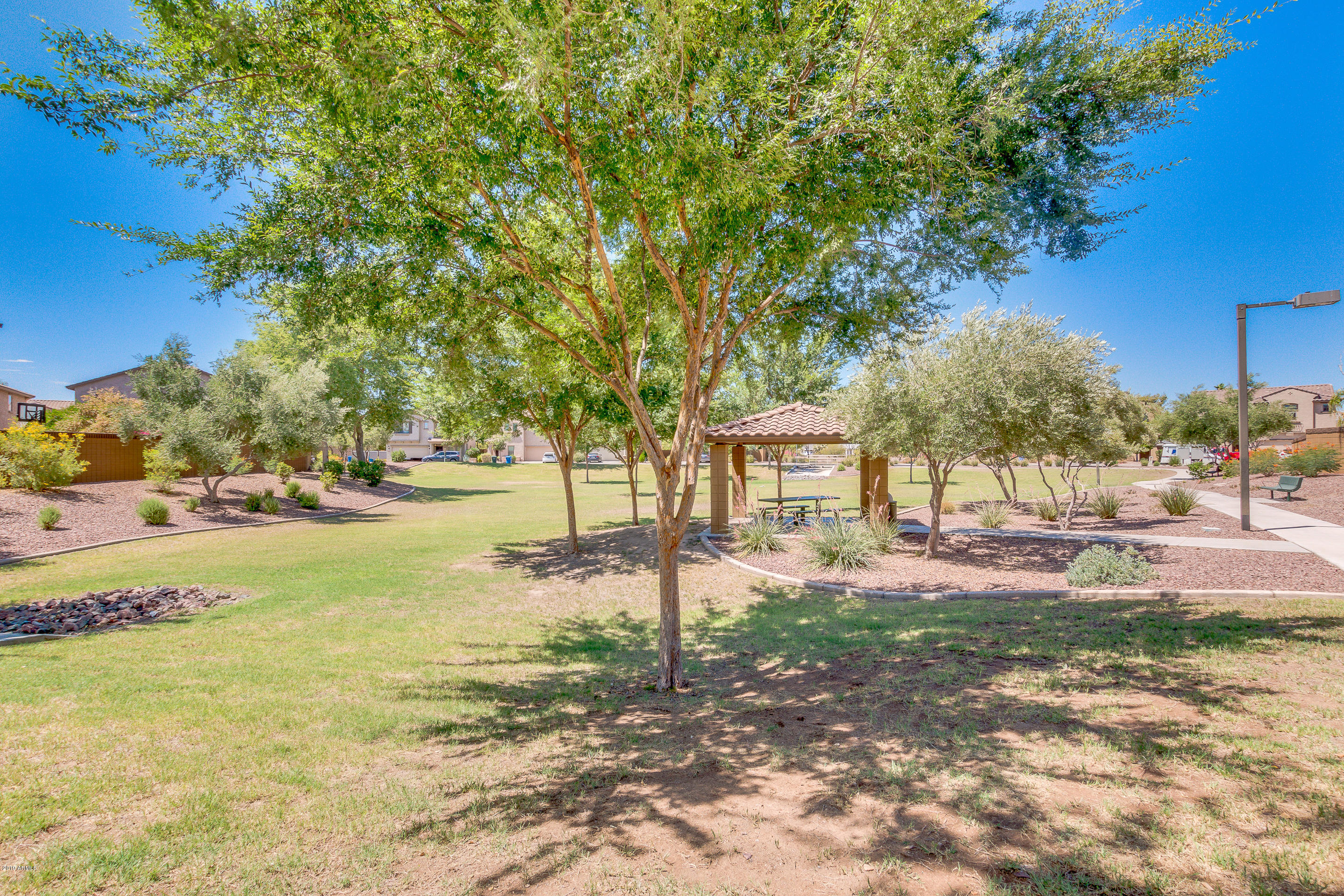2240 West Davis Road Phoenix, AZ 85023 - Photo 37 of 43 46-91st
