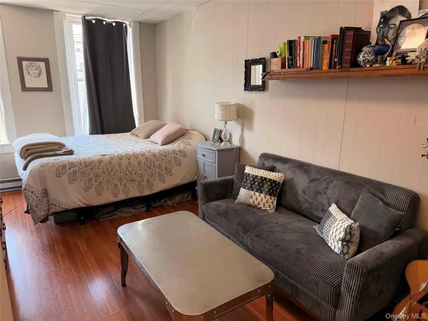 $1,950 | 320 New York Avenue, Unit 2, Huntington, NY 11743