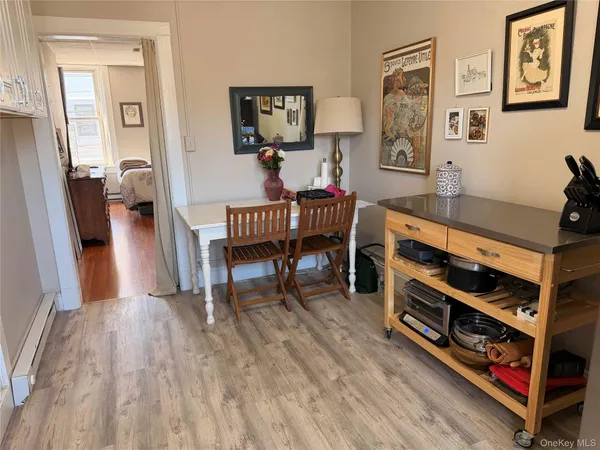$1,950 | 320 New York Avenue, Unit 2, Huntington, NY 11743