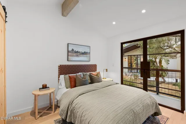 $3,895,000 | 33235 Mulholland Highway, Malibu, CA 90265