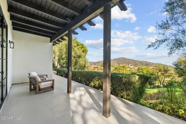 $3,895,000 | 33235 Mulholland Highway, Malibu, CA 90265