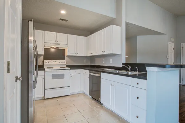 $2,095 | 122 Walnut Creek Road, Summerville, SC 29483