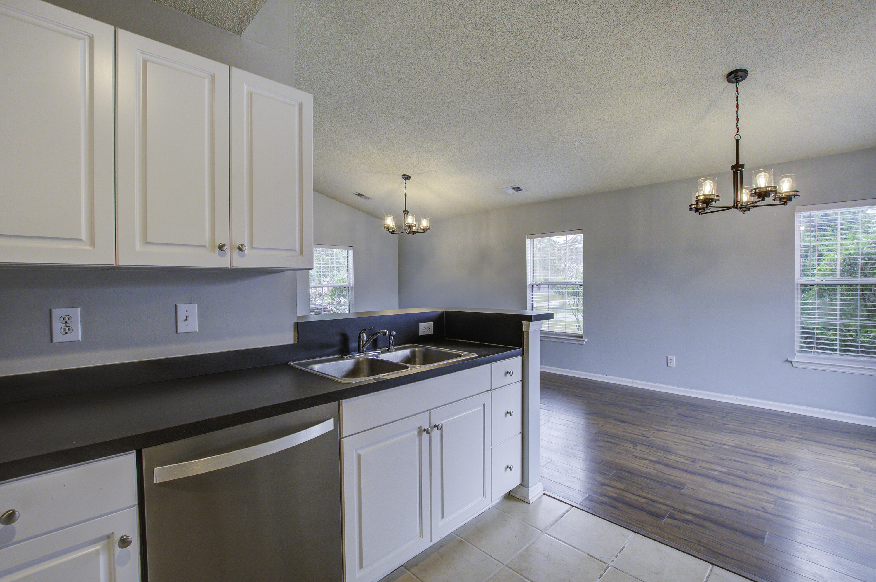 122 Walnut Creek Road Summerville, SC 29483 - Photo 10 of 20 122 Walnut (14)