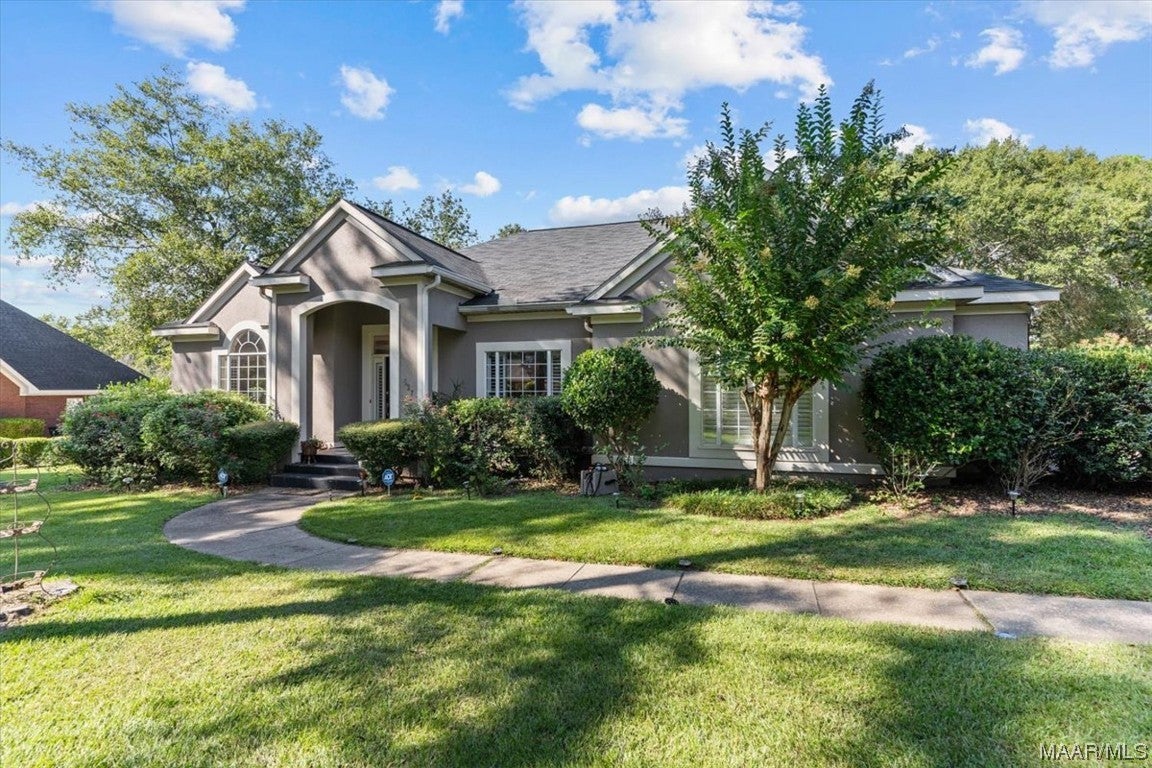 527 Riveredge Parkway Dothan, AL 36303 - Photo 1 of 44 Gallery Image 1