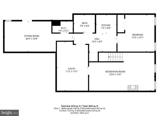 a picture of a wall with a white wall