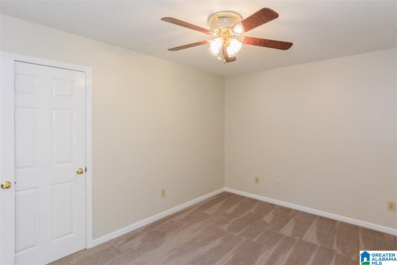 1043 Independence Court Alabaster, AL 35007 - Photo 30 of 39