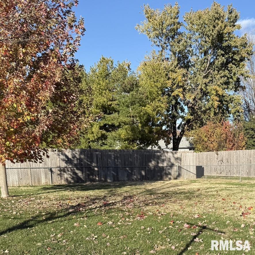 4312 Pickfair Road Springfield, IL 62703 - Photo 6 of 31