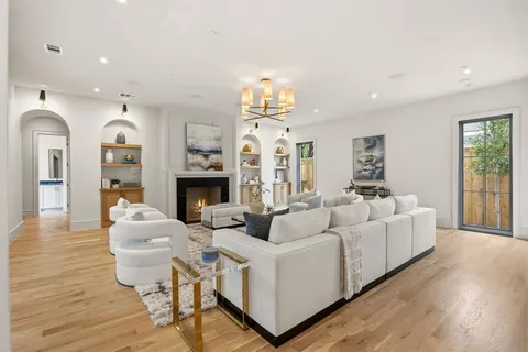 $5,850,000 | 4021 Southwestern Boulevard, University Park, TX 75225