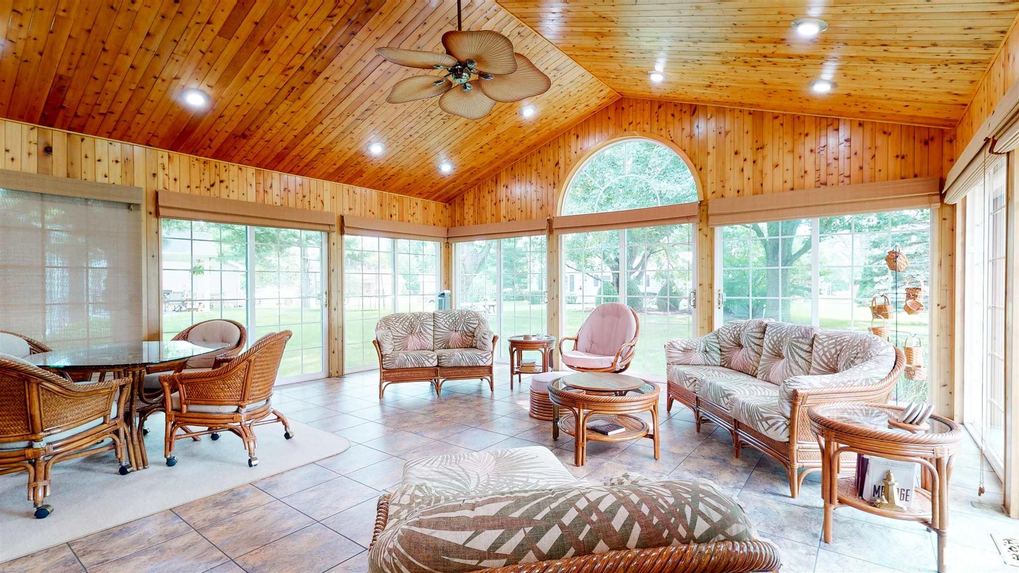 1010 Westgate Road Washington, IL 61571 - Photo 18 of 33 Gallery Image 18
