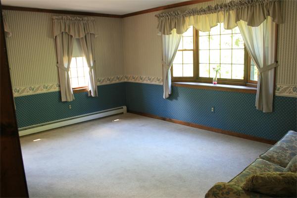 61 Peter Road Plymouth, MA 02360 - Photo 6 of 24 Gallery Image 6