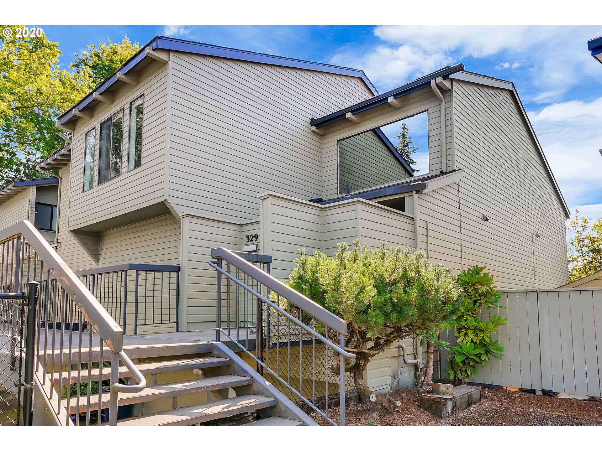 329 Country Club Road Eugene, OR 97401 - Photo 1 of 32 Gallery Image 1