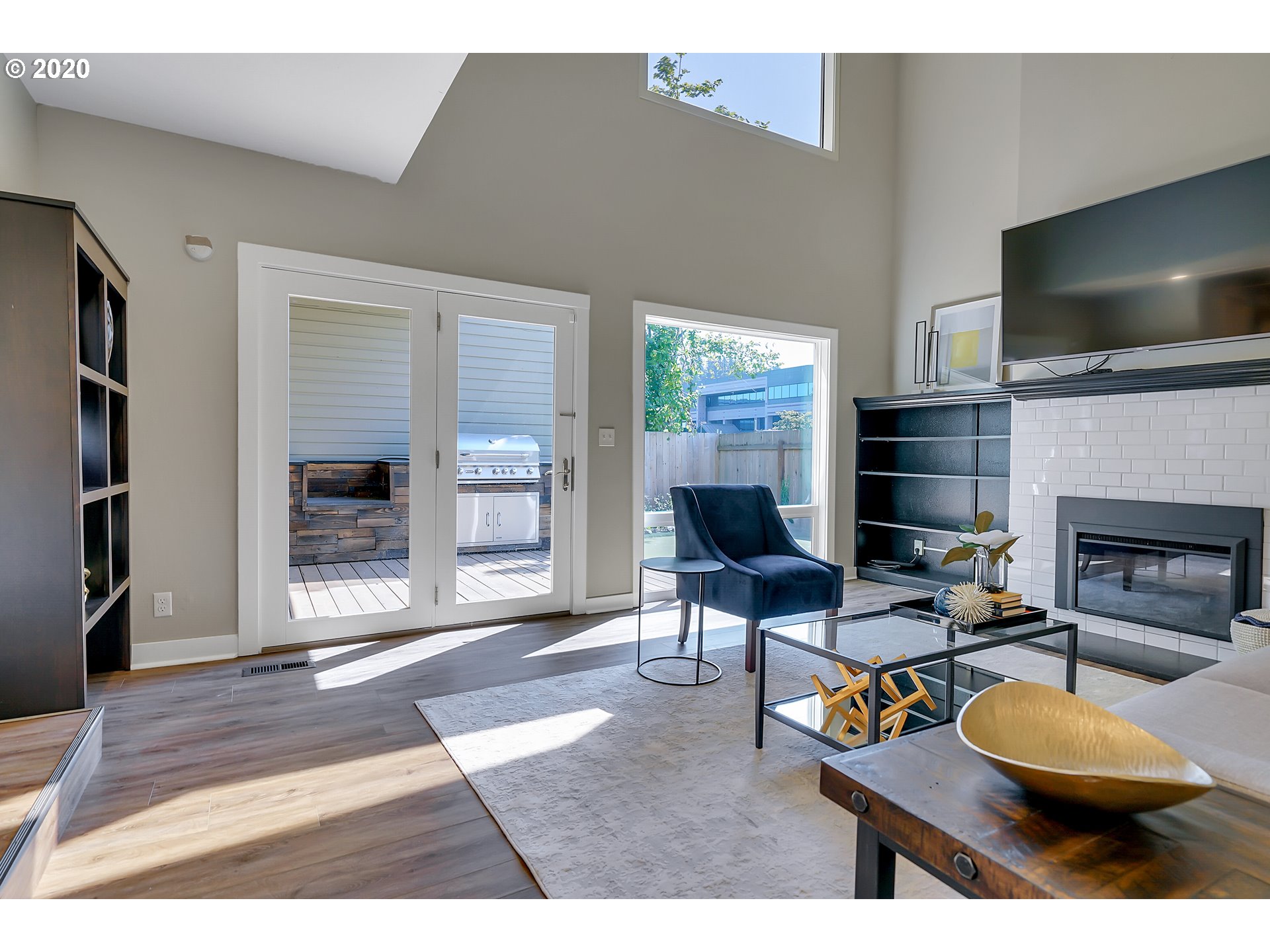 329 Country Club Road Eugene, OR 97401 - Photo 4 of 32 Gallery Image 4