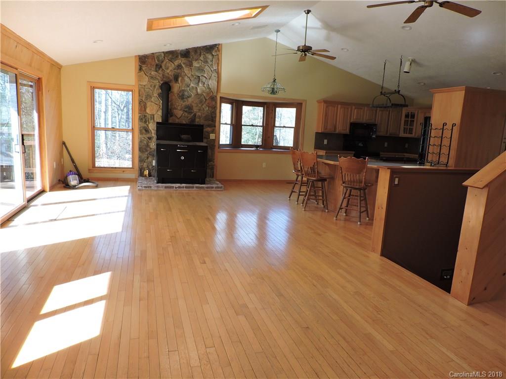 88 Grace Ruth Road, Unit 88 Spruce Pine, NC 28777 - Photo 6 of 32 Gallery Image 6
