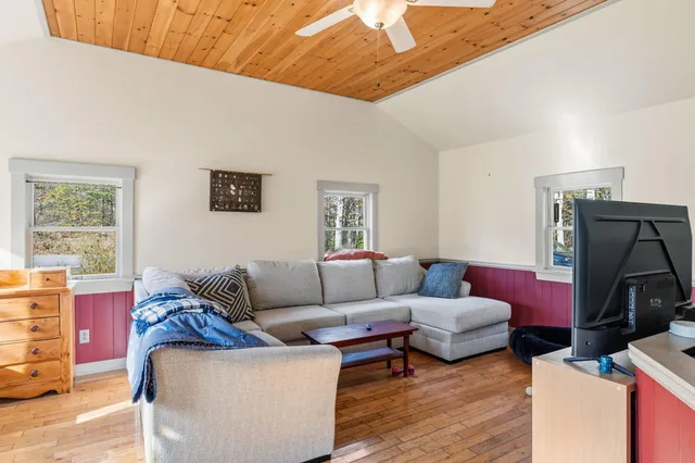 $349,999 | 3454 Friendship Road, Waldoboro, ME 04572