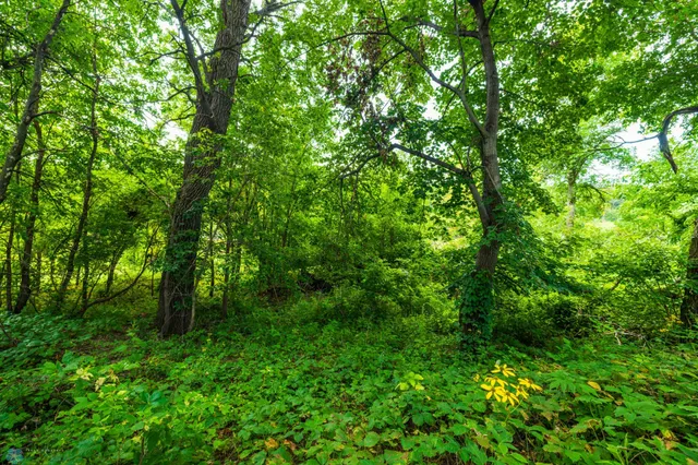 $618,000 | 430 430th Avenue Southwest, East Grand Forks, MN 56721