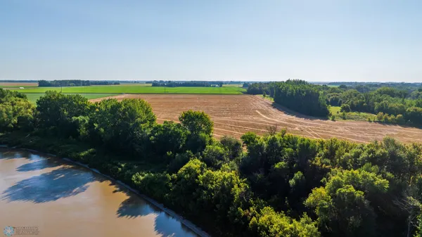 $618,000 | 430 430th Avenue Southwest, East Grand Forks, MN 56721