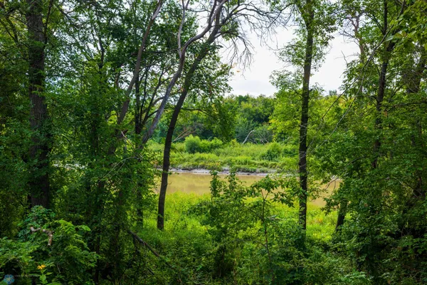 $618,000 | 430 430th Avenue Southwest, East Grand Forks, MN 56721