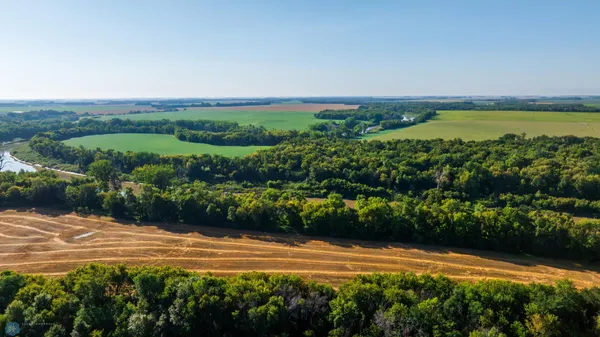 $618,000 | 430 430th Avenue Southwest, East Grand Forks, MN 56721