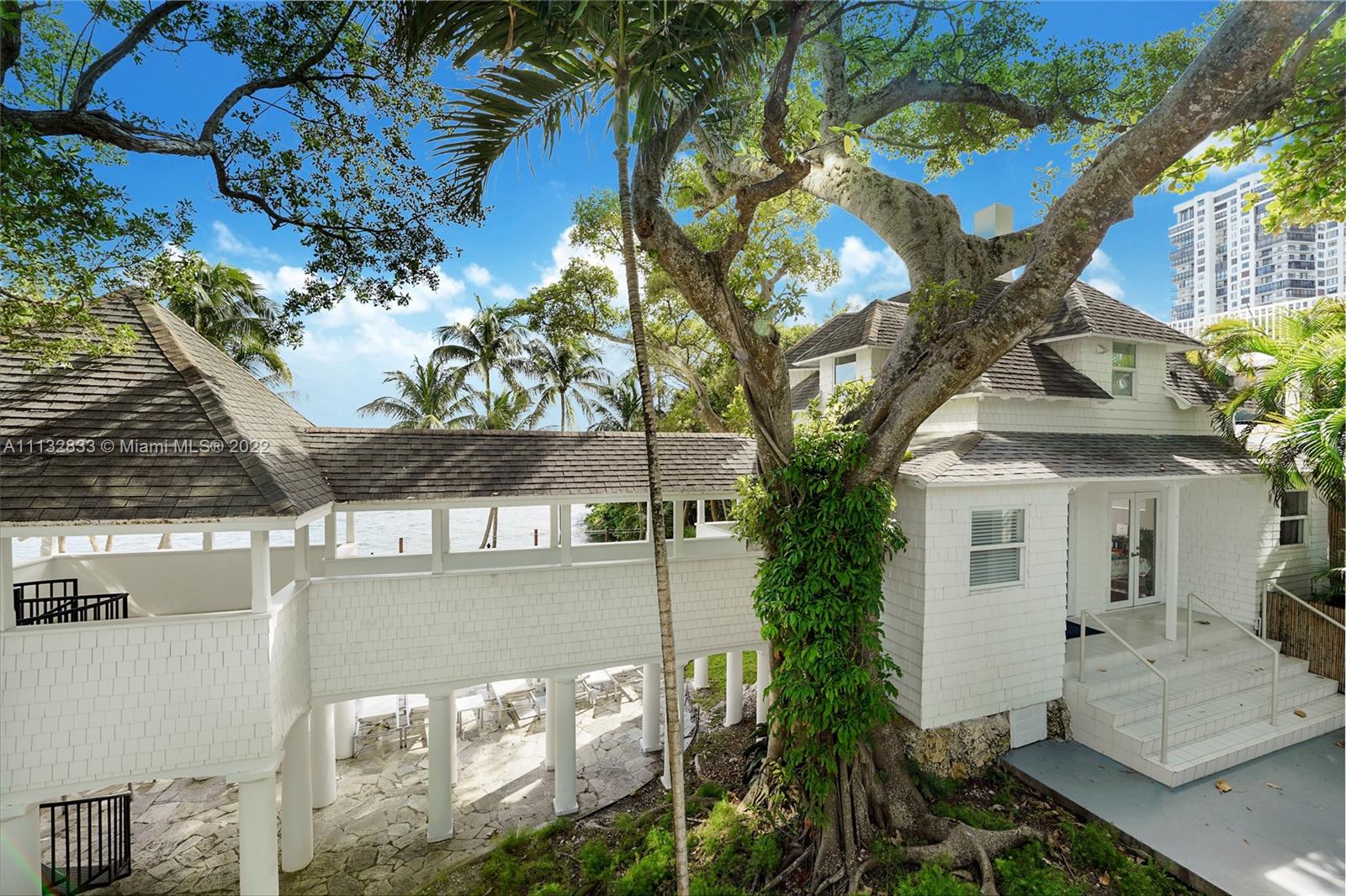 2025 Brickell Avenue, Unit 605 Miami, FL 33129 - Photo 17 of 21 Historical ‘Tiffany House’ Club House