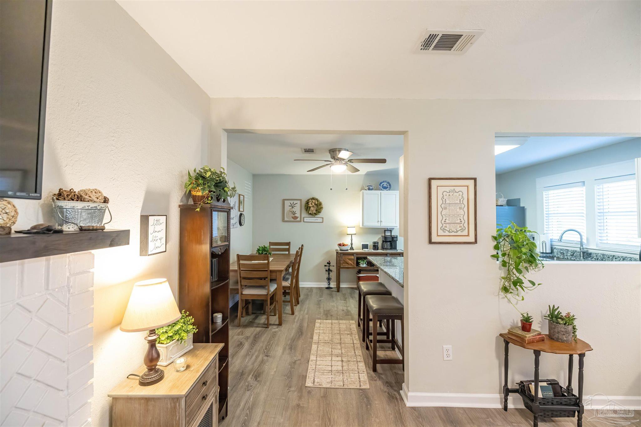 1148 West 9 & Half Mile Road Pensacola, FL 32534 - Photo 18 of 39