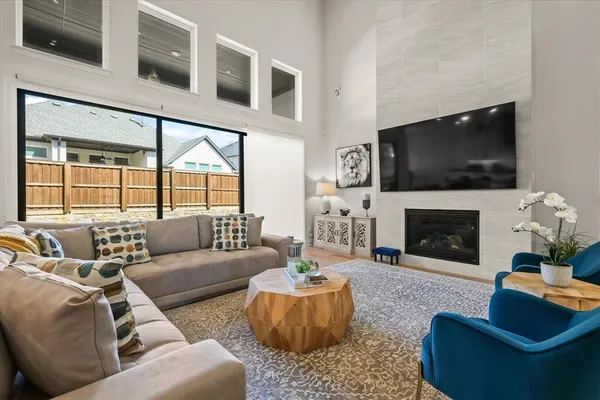 $4,995 | 3132 Sherlock Lane, Lewisville, TX 75077