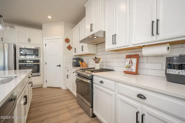 $650,000 | 104 Steppeside Lane, Moyock, NC 27958