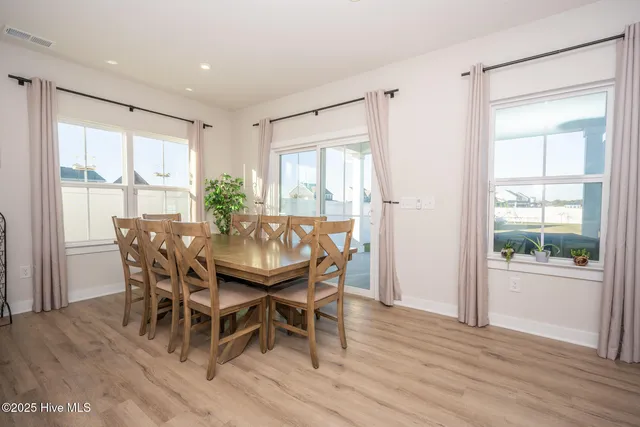 $650,000 | 104 Steppeside Lane, Moyock, NC 27958