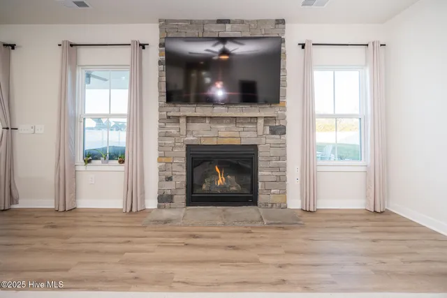 $650,000 | 104 Steppeside Lane, Moyock, NC 27958