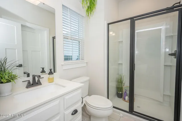 $650,000 | 104 Steppeside Lane, Moyock, NC 27958