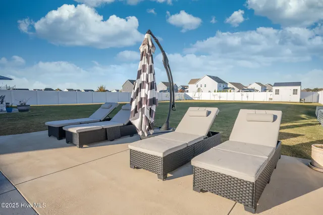 $650,000 | 104 Steppeside Lane, Moyock, NC 27958