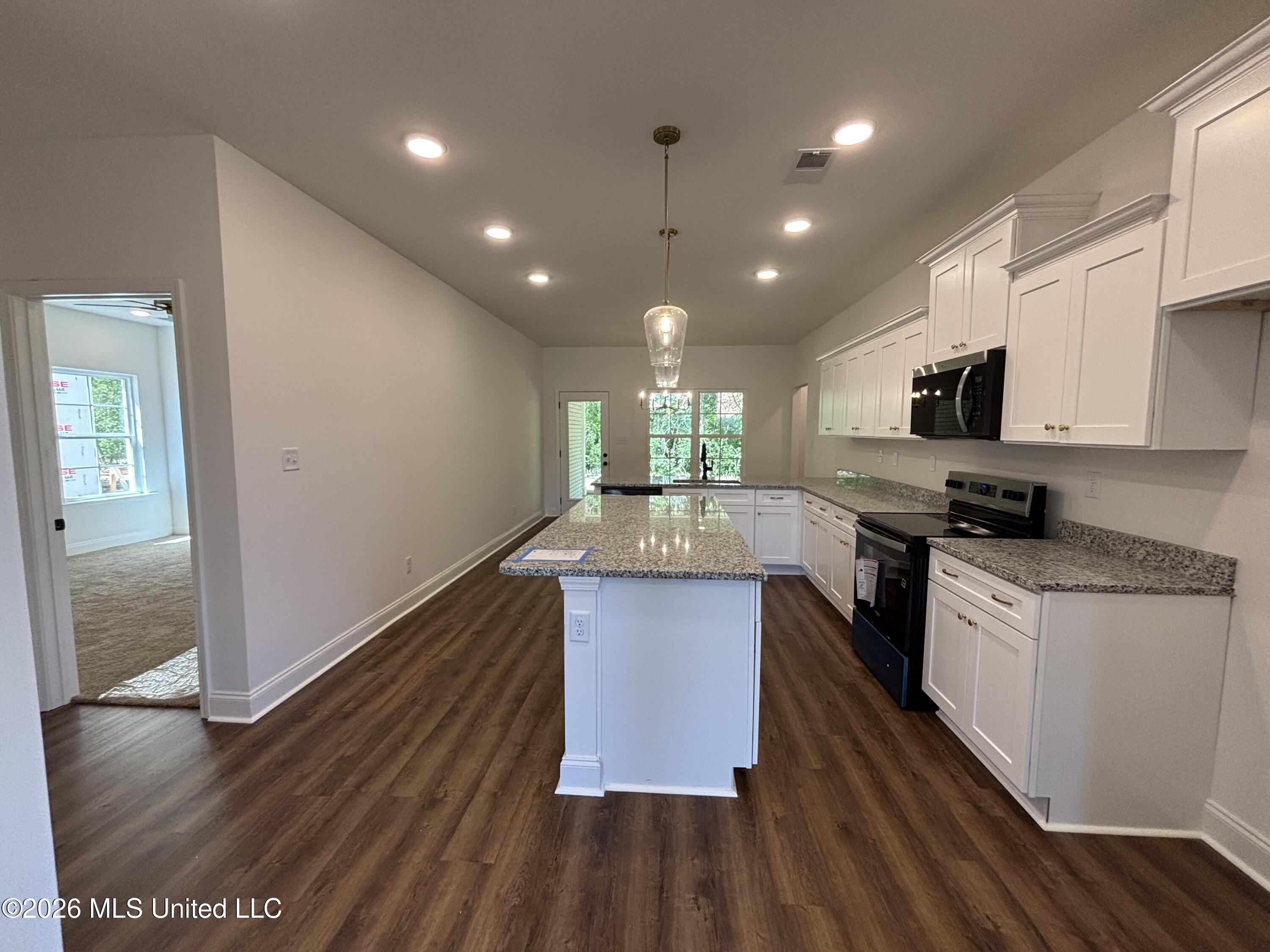 7187 Hickory Holw Road Walls, MS 38680 - Photo 3 of 6 IMG_0693