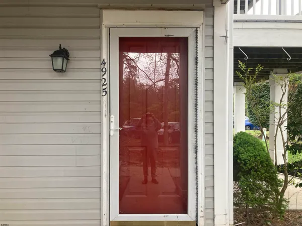 $2,000 | 4925 Winterberry Court, Unit 4925, Mays Landing, NJ 08330