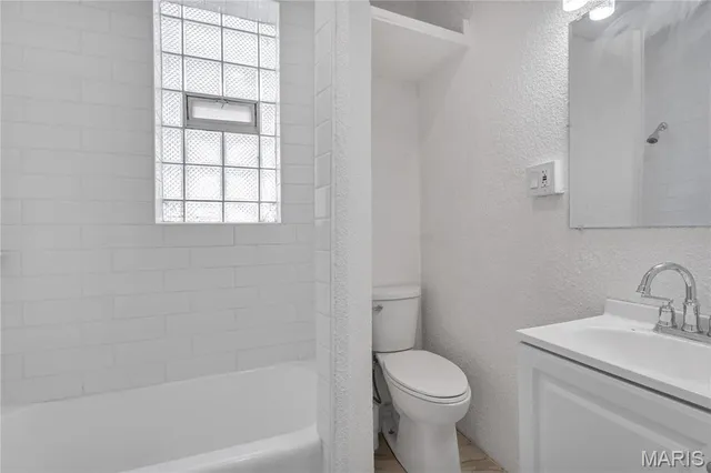 $199,000 | 4163 Walsh Street, St. Louis, MO 63116