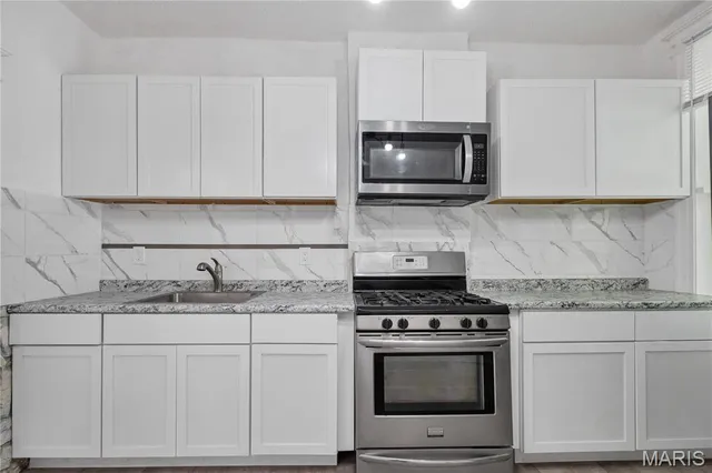 $199,000 | 4163 Walsh Street, St. Louis, MO 63116