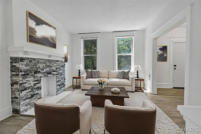 $199,000 | 4163 Walsh Street, St. Louis, MO 63116