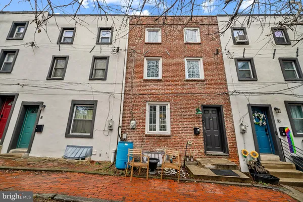 $2,000 | 9 Bristow Place, Philadelphia, PA 19123