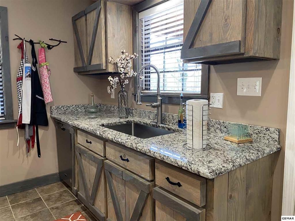 2646 Jackson Ridge Road Tazewell, TN 37879 - Photo 10 of 34 Gallery Image 10