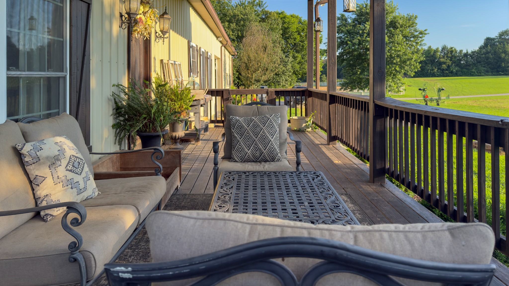 4383 North Chapel Road Franklin, TN 37067 - Photo 26 of 43 a view of balcony with couch and chairs
