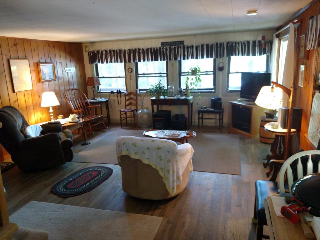 22 Cove Road Nottingham, NH 03290 - Photo 7 of 12
