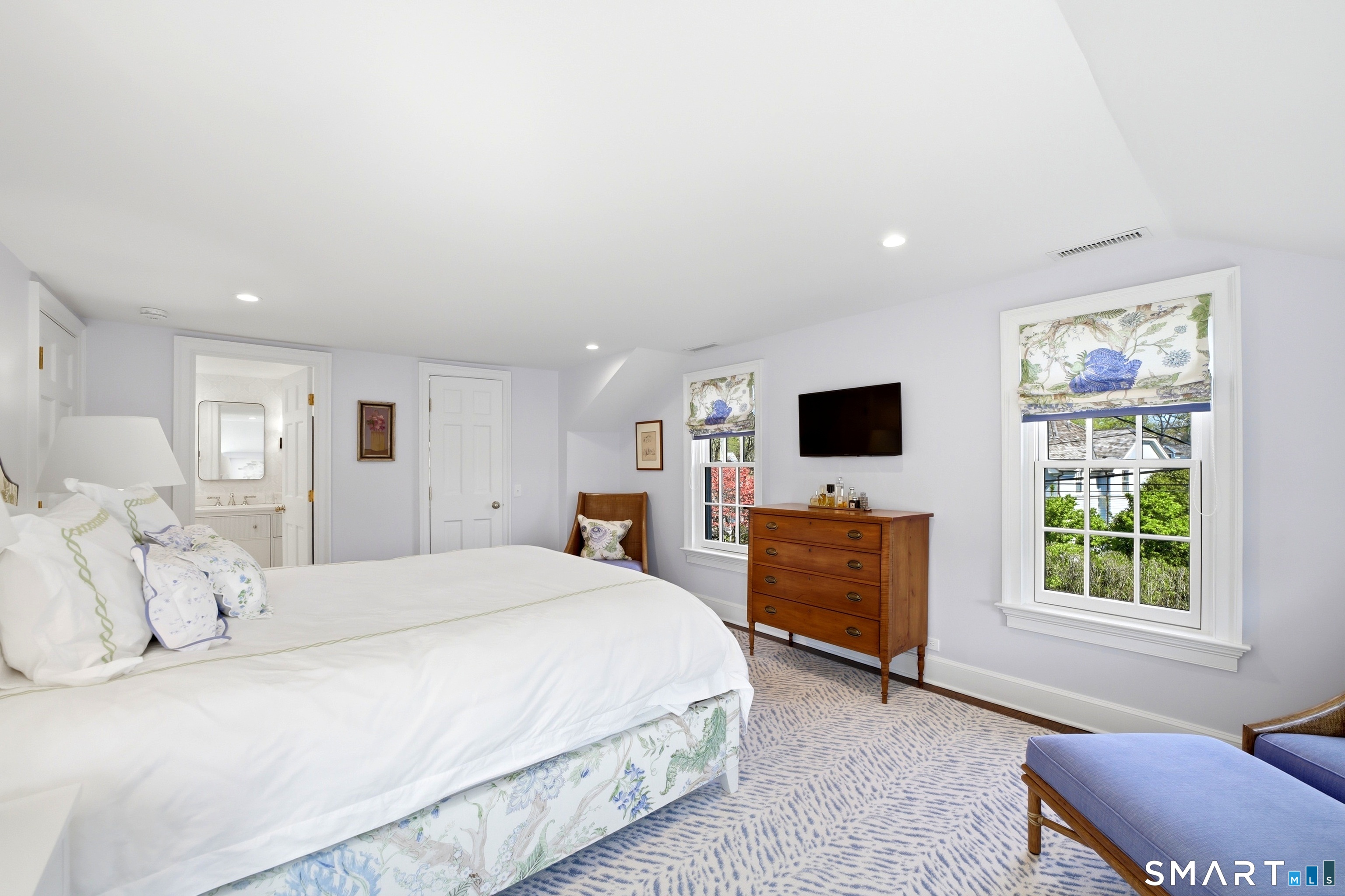 64 5 Mile River Road Darien, CT 06820 - Photo 25 of 40