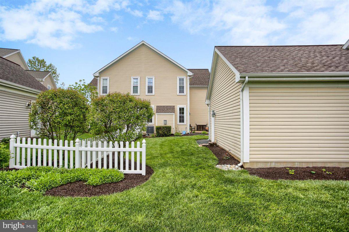 716 Wallingford Road Lititz, PA 17543 - Photo 6 of 38 Private Back Yard