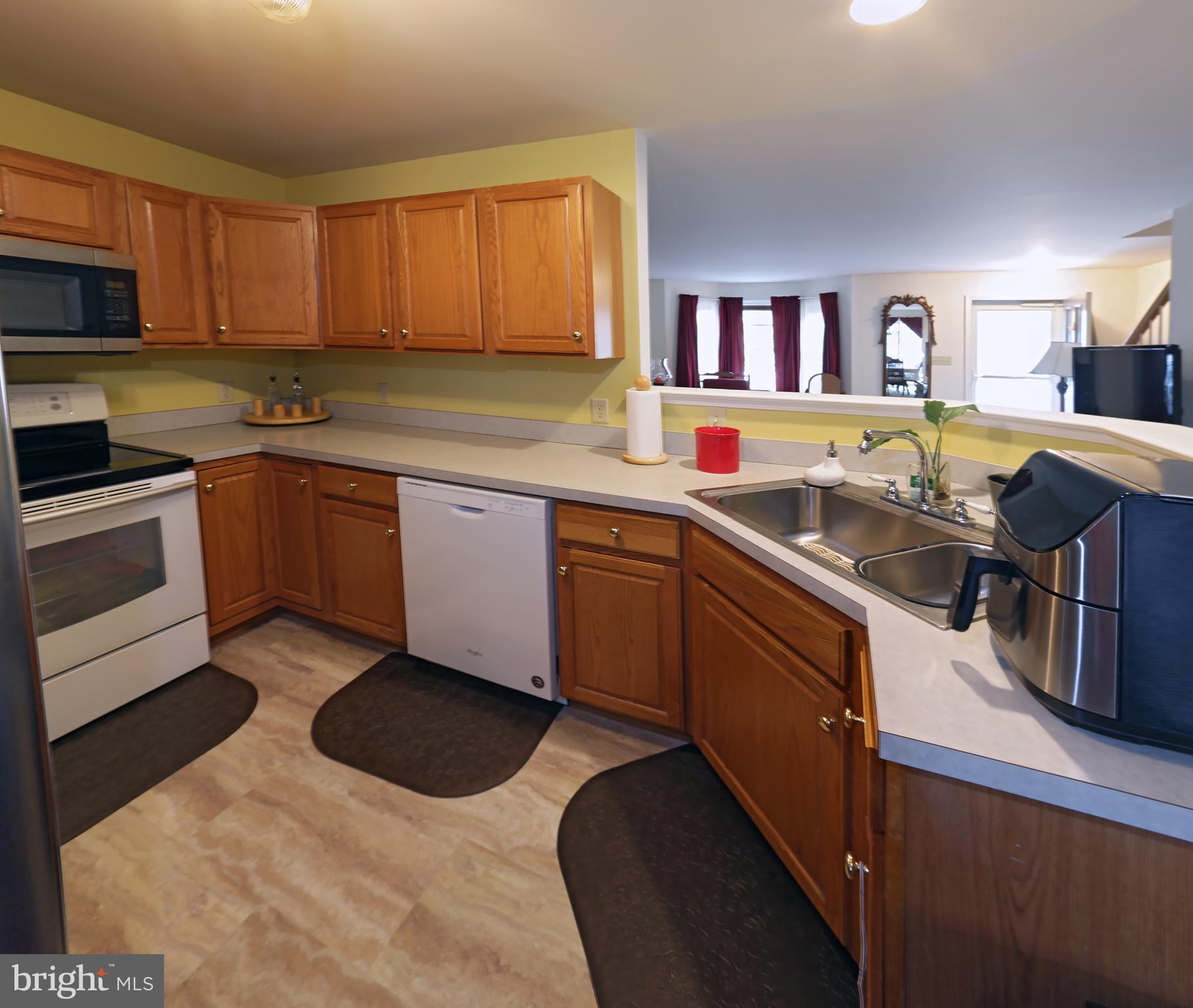 432 North Oak Street Lititz, PA 17543 - Photo 2 of 27 Kitchen includes all appliances