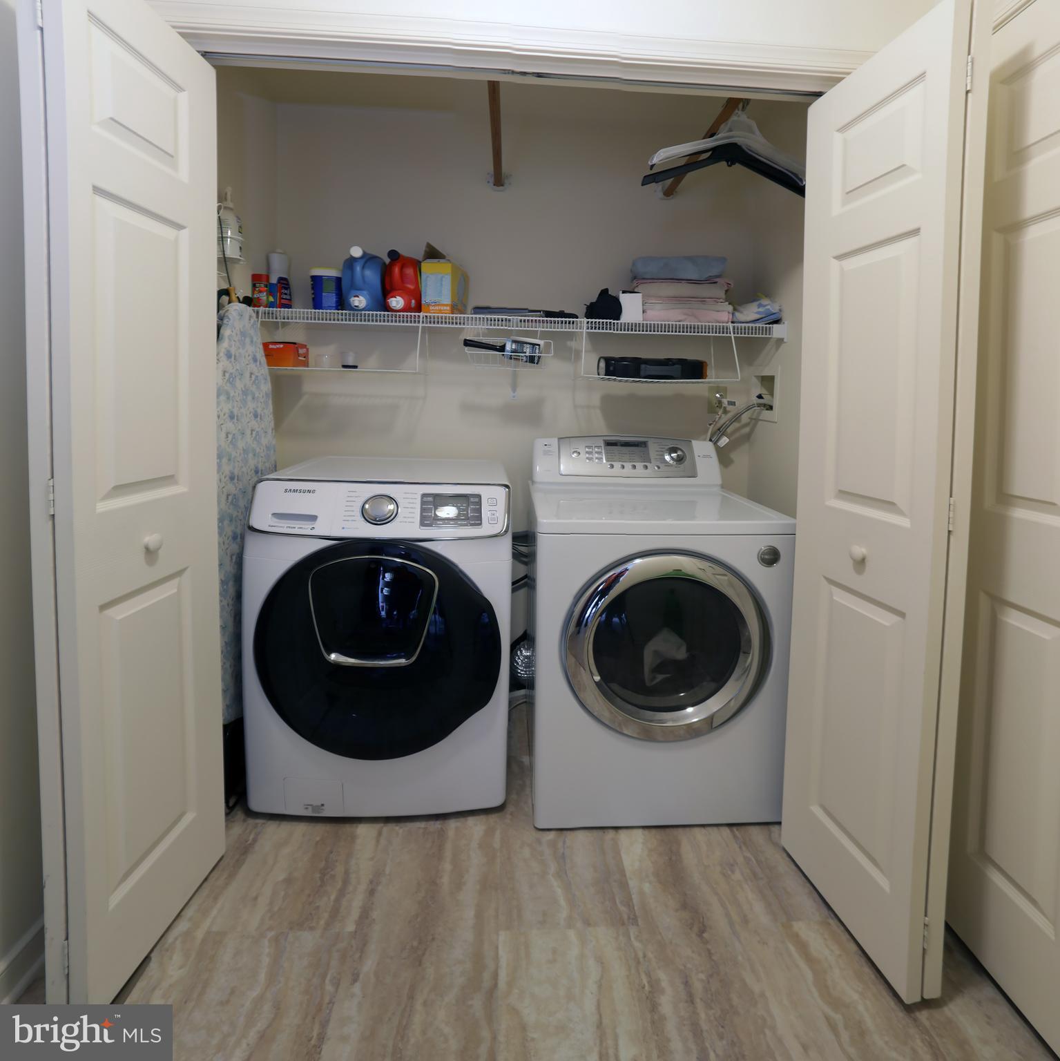 432 North Oak Street Lititz, PA 17543 - Photo 23 of 27 Laundry includes washer and dryer