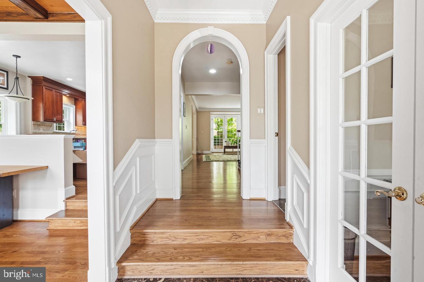 8015 Quarry Ridge Way Bethesda, MD 20817 - Photo 5 of 65 Gallery Image 5