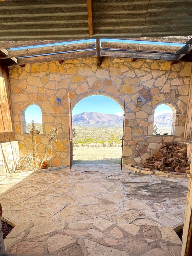 1998 Nodeerhere Road Alpine, TX 79830 - Photo 3 of 65 Gallery Image 3