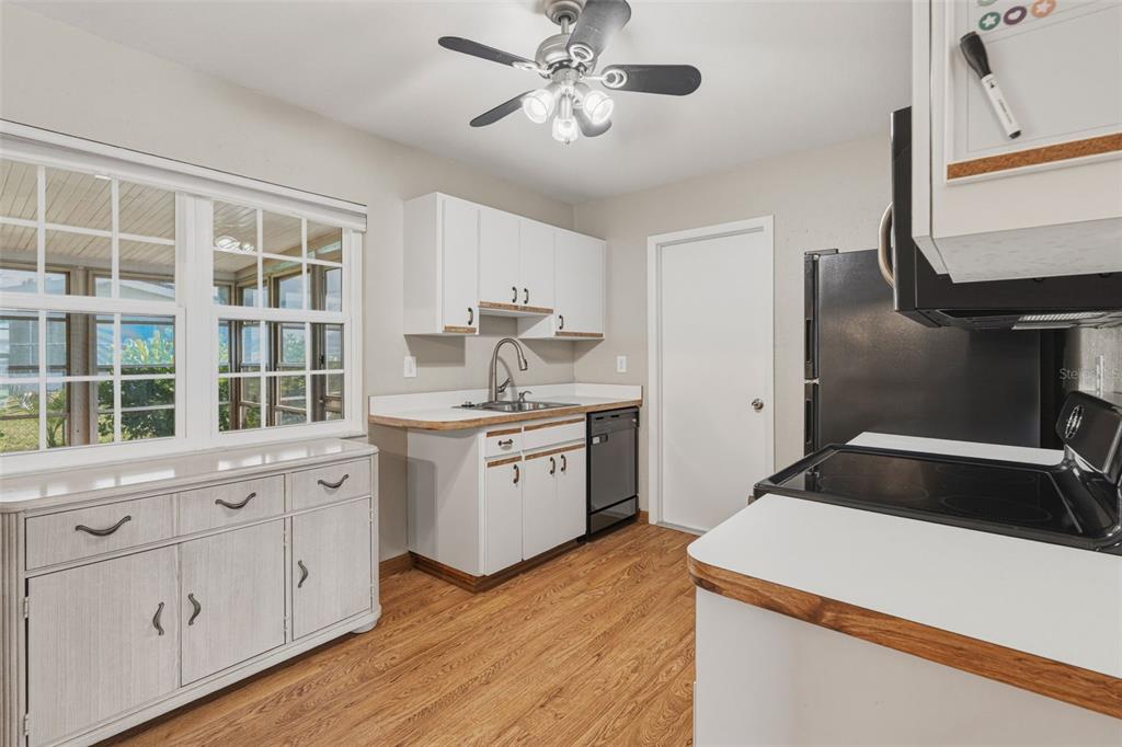 8460 Pickwick Road North Port, FL 34287 - Photo 7 of 28 Gallery Image 7